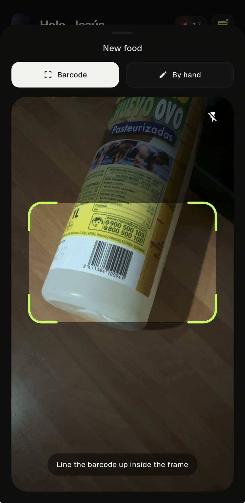 MacroDash barcode scanner focusing on a product’s code